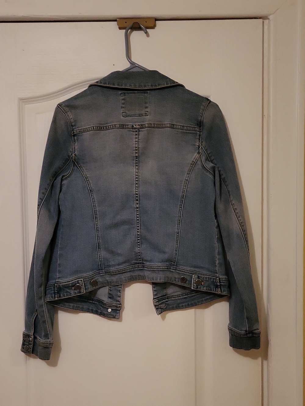 NWOT The Limited Medium Jean Jacket - Picture 6 of 6